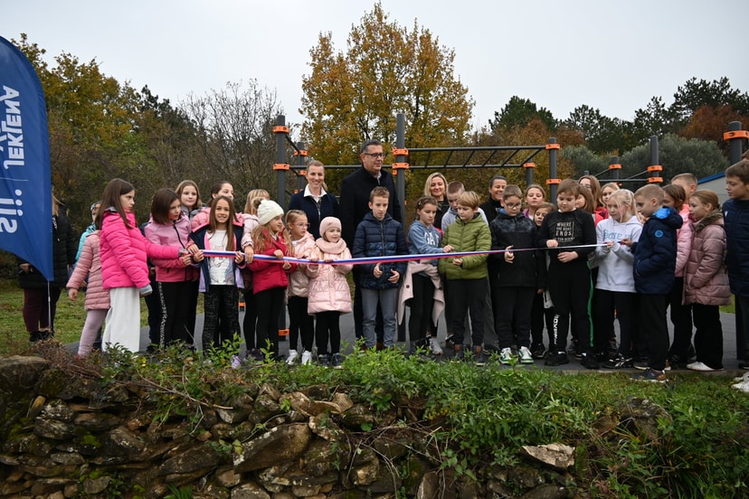 Špela Ponomarenko Janić Becoming the Ambassador for the new Street Workout Park in Dekani nad Koprom